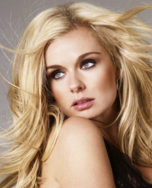 Anna Hutchison Sexy Photos