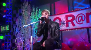 Justin Bieber Mistletoe Random