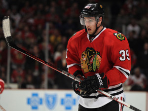 photo jimmy hayes jimmy hayes 39 of the chicago blackhawks skates to