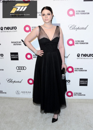 michelle trachtenberg 2015 elton john aids foundation s oscar viewing