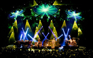 ... ://www.listenupdenver.com/wp-content/uploads/2011/08/phish-lights.jpg