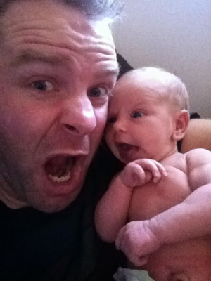 ... Hilarious Photos of His Daughter in A Series Of Intimate Selfies