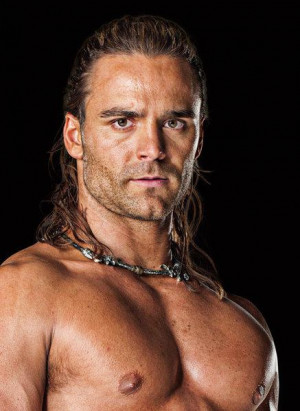 Dustin Clare Gannicus