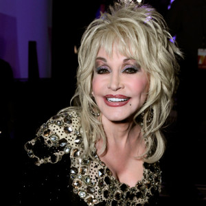 Dolly Parton on Breast Implants, Wigs, and Fake Fingernails