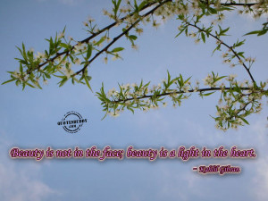 beauty-quotes-graphics-Beauty - A Light In The Heart