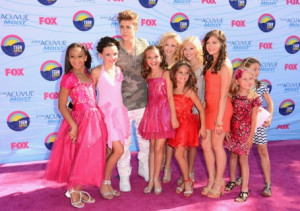 Dance Moms Stars Mix It Up With Celebs At The Teen Choice Awards