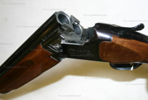 Miroku 12 gauge (Quote # 3075) Over and Under second hand Shotgun (R/H ...