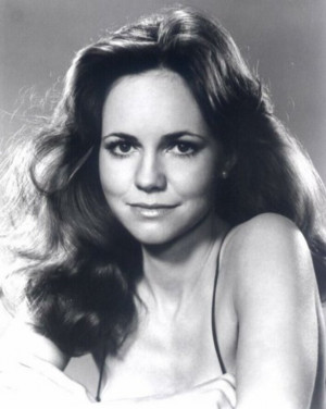 Sally_Field-hot-sexy-lips-chickipedia-eyes-young-babe-skin