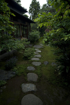 Garden stepping stones