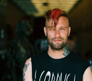Bert McCracken. Boy, you are aging nicely ;-)