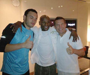 Photo: Mayweather Wishes Chavez Jr. Luck With Lee Bout