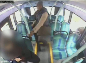 London: Negro strangles Commuter on Bus in Unprovoked Attack