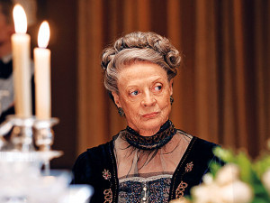 Dowager-Countess-of-Grantham_610.jpg