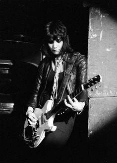 Joan Jett very young, when she was lead guitar player in The Runaways ...