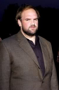 Ethan Suplee doesn't look that different to me . . . I don't know why.
