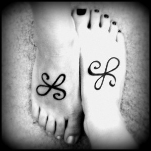 eternal mark of friendship on beautiful feet for friends for life