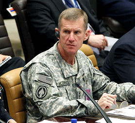 Obama considers firing McChrystal over Afghan row
