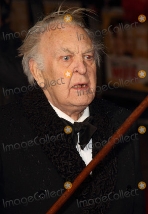 Donald Sinden Picture London UK Donald Sinden at the World Premiere