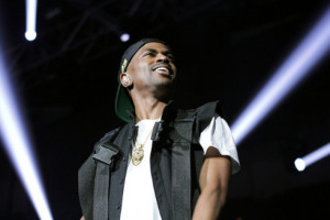 Video: @BigSean & @JheneAiko Perform “Beware” in Anaheim