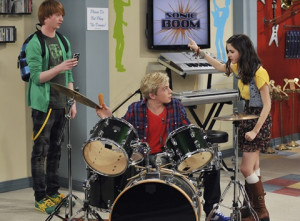 Austin And Ally Lubisz Serial