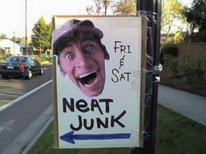 These Funny Garage Sale Signs Will Make Your Day (20 Photos)