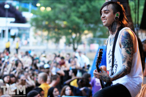 pierce the veil tony perry