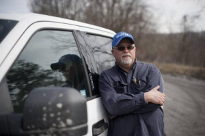 3bcbc900-e374-11e4-9689-9f10f4e15f3a_BN-HW746_ROUGHN_M_20150414184639 ...