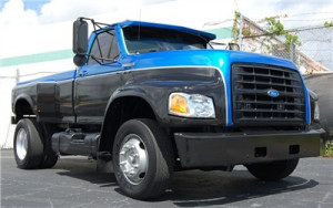 Ford F700 Pick Up