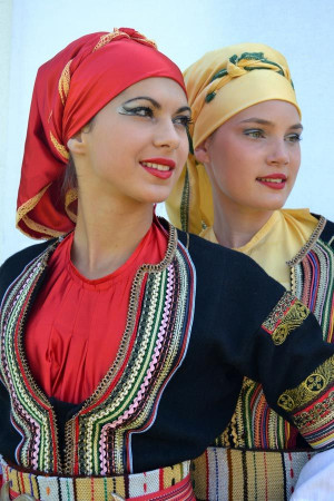 Nosnja iz bosilegrada: International Costumes, Girls Faces, Folklore ...