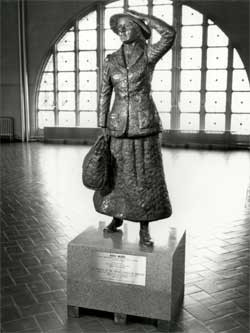 The Ellis Island statue