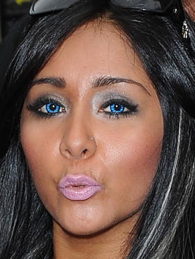 Snooki with too much makeup