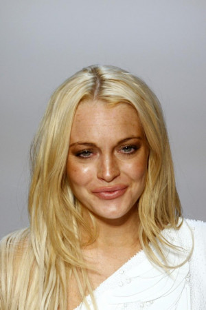 What Happened to Lindsay Lohan? Plastic Surgery Rumors Fly Over Puffy ...