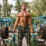 ... Schwarzenegger vs. Lou Ferrigno – Gold’s Gym – Pumping Iron