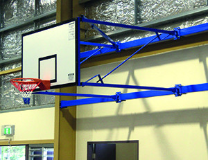Side-swing, diagonal brace basketball system