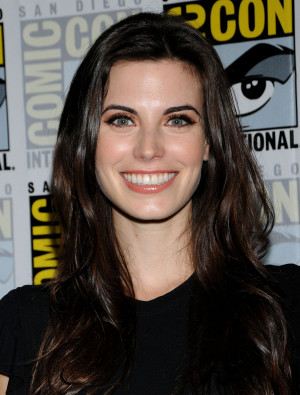 Meghan Ory nasce e cresce a Victoria, nella Colombia Britannica. Ha un ...