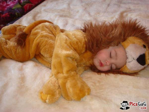 Sleepy baby cute picture which is very nice and you really like this ...