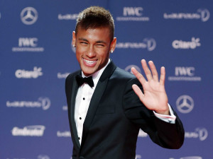 NEYMAR: How Brazil’s Newest Soccer Star Makes And Spends His ...