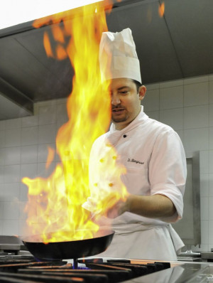 ... Chefs, Hats Profession, Kitchens Pan, Cooker Hats, Fire Cooker, Chefs