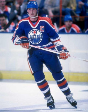 Wayne Gretzky becomes the fastest player in NHL history to reach 100 ...