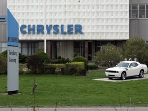 The first female millwright at a Chrysler plant claimed she endured ...