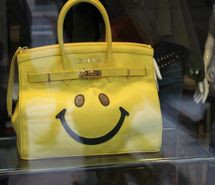 bag, cute, fashion, funny, gilli, italy, purse, shop window, smile ...
