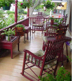 Source: http://front-porch-designs.patiofurnitures.co.uk/porch-ideas/