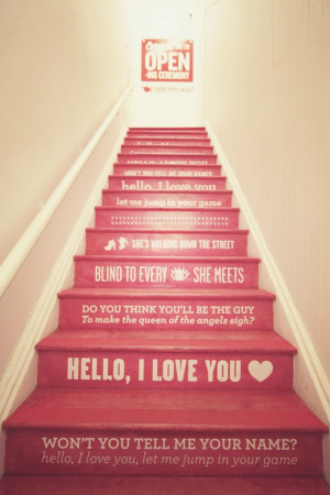 Creative Ways to Display Your Favorite Book Quotes