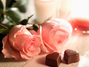 Si te gusta esta imagen Flores y chocolate compartela en tu red social