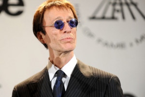 Bee Gees Singer Robin Gibb ‘On the Road to Recovery’ After ...