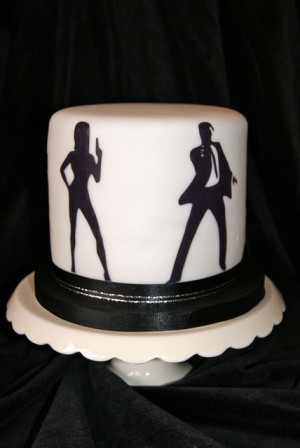 James Bond Cake / Flickr - Photo Sharing!