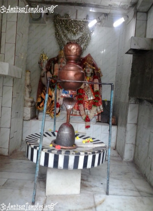 Lord Shiva Manikaran Temple Manali, Himachal Pradesh Pictures ...