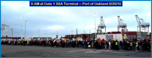 Masspicket of hundreds on the Oakland docks blocked the unloading ...