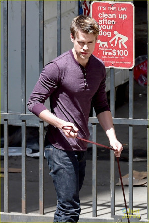 Chord Overstreet Glee Set Dog