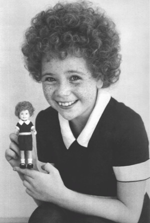 Aileen Quinn | Aileen Quinn holds up an Annie doll modeled after her ...